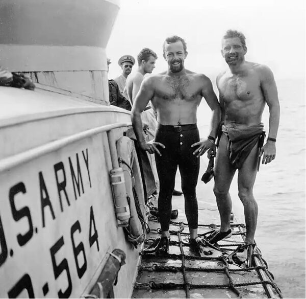 Photo: Coast Guard divers