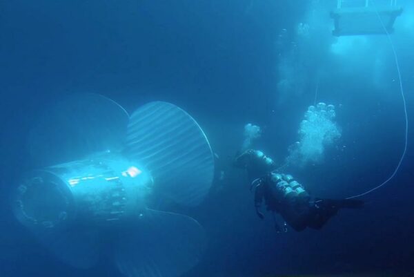Photo: Coast Guard divers checking propellers