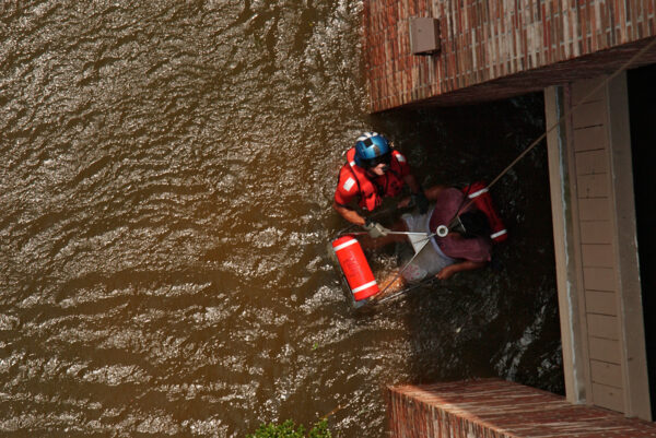 Photo: Air rescue of a pregnant woman from a flooded home.