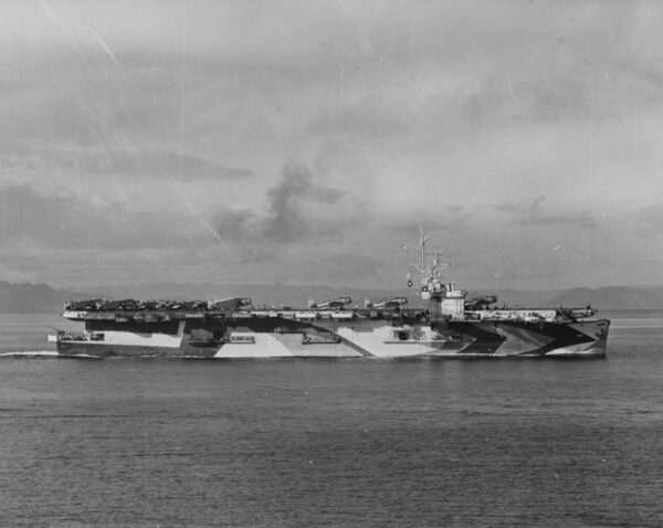 Photo: USS Lunga Point