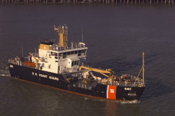 Photo: Buoy tender CGC Harry Claiborne